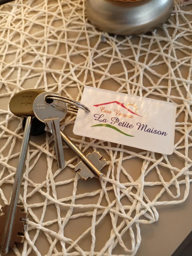 La Petite Maison آتْشّي كاستيلّو المظهر الخارجي الصورة