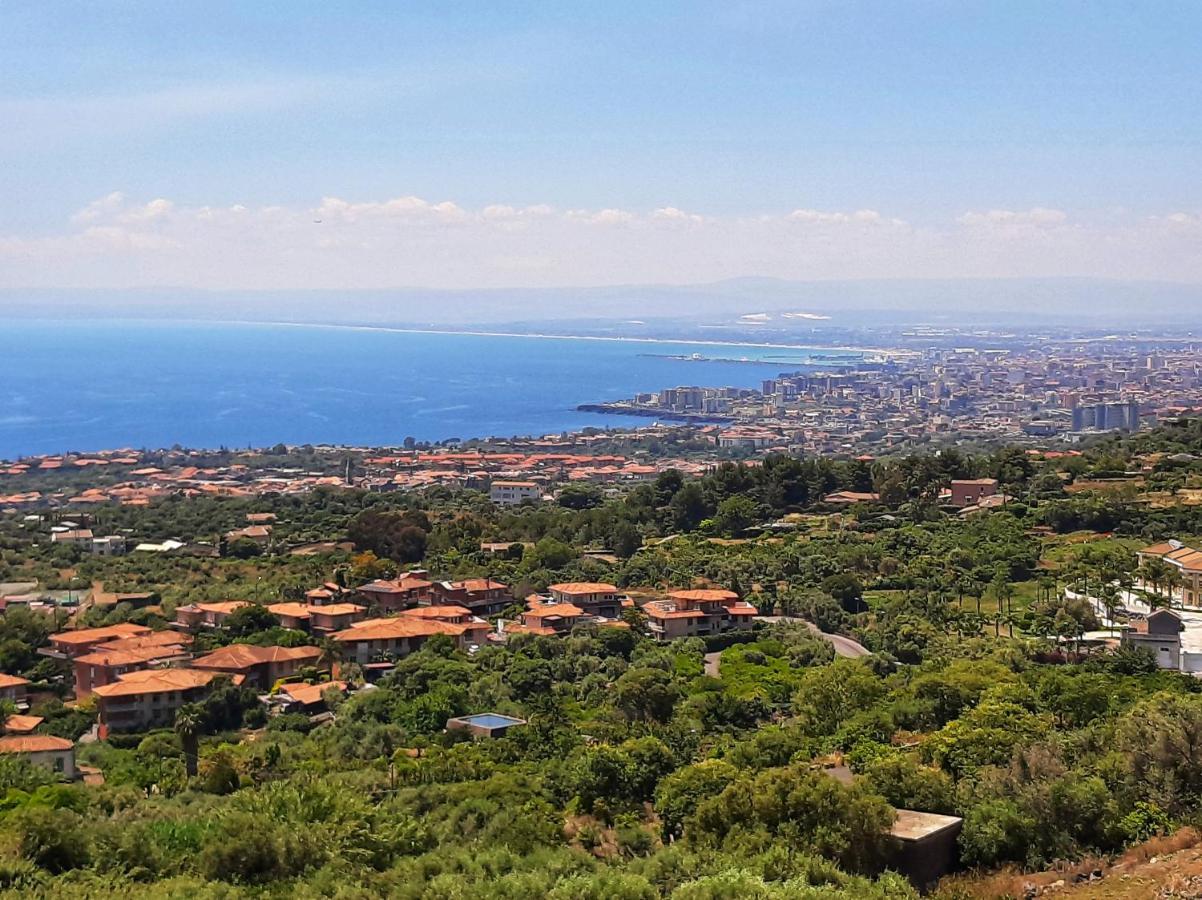 La Petite Maison آتْشّي كاستيلّو المظهر الخارجي الصورة
